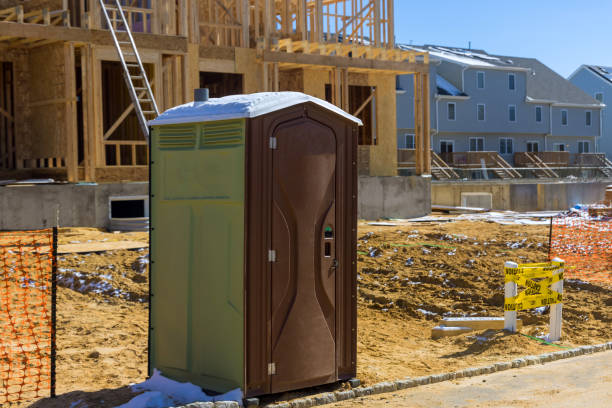 Best Porta potty delivery and setup  in Jeffersonville, OH