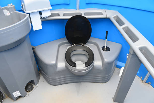 Best Portable bathroom rental  in Jeffersonville, OH